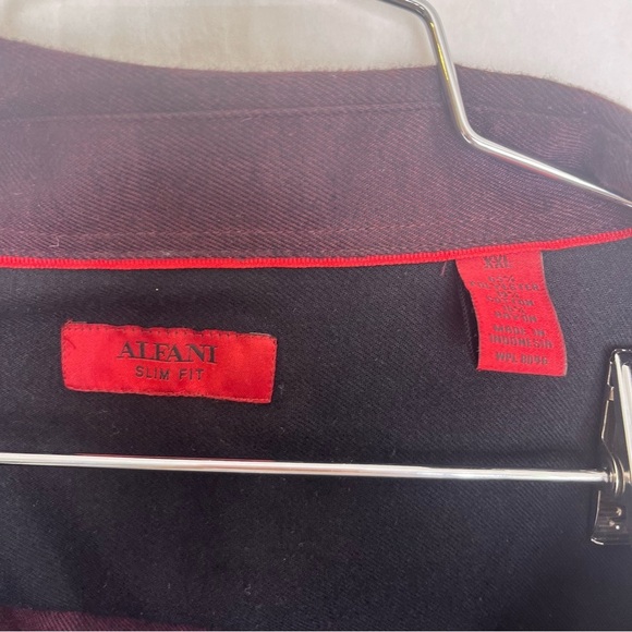 Alfani maroon long sleeve button up size medium men’s 177 - Picture 2 of 5